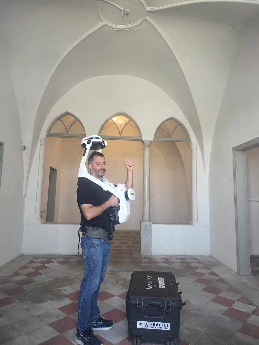טכנולוגיית סריקת לייזר בשטח - סריקת מבנה היסטורי